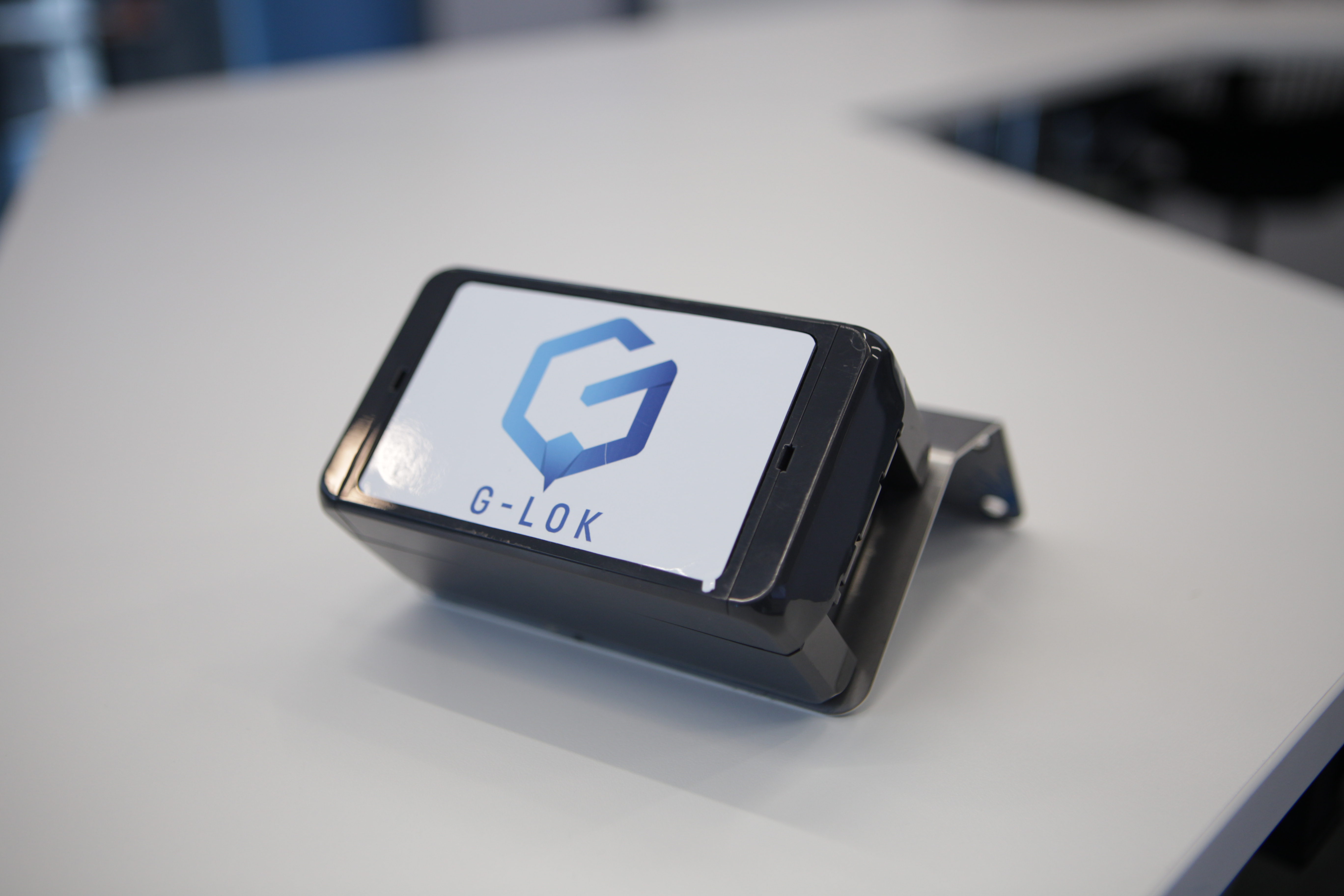 GLOKE - Self-Sufficient Asset Tracking Device